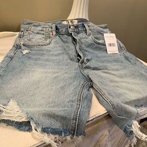 😎Free People Surf’s Up cutoffs 😎